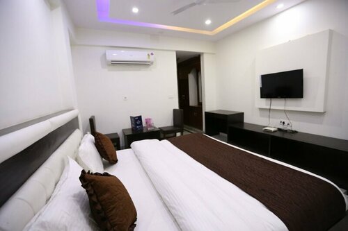 Гостиница Oyo 8840 Hotel Namaskar в Канпуре