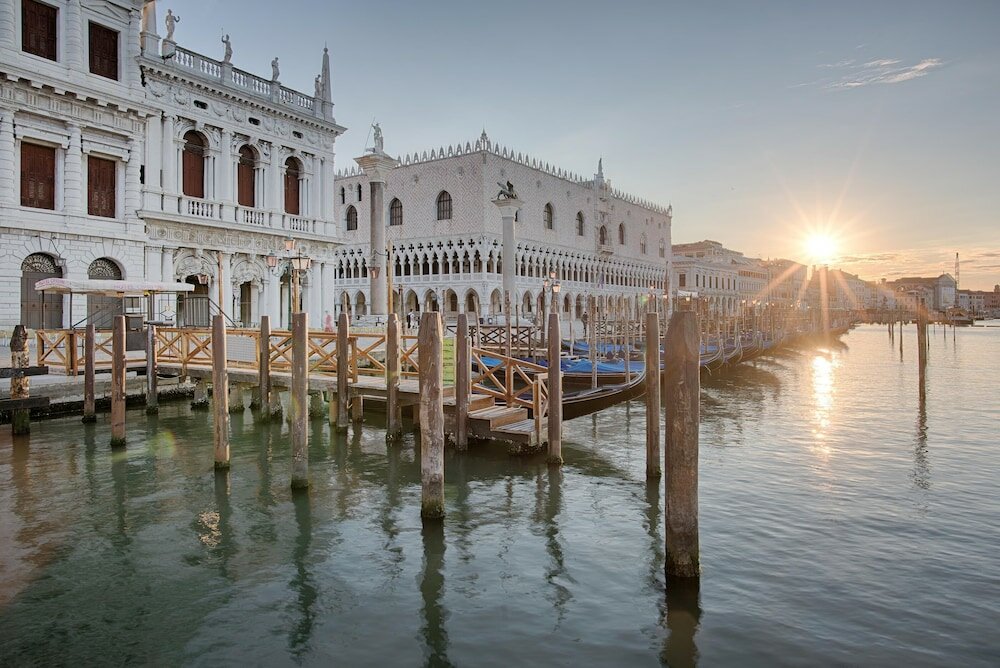 Фото Nh Venezia Santa Lucia