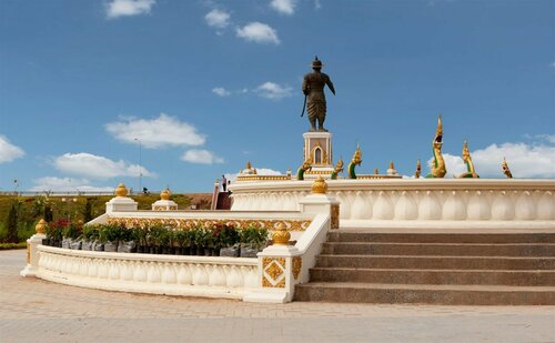 Внешний вид отеля Landmark Mekong Riverside Hotel в Вьентьяне, фото 3