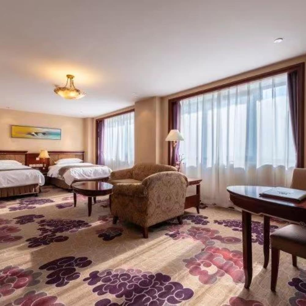 Фото Golden Ocean Hotel