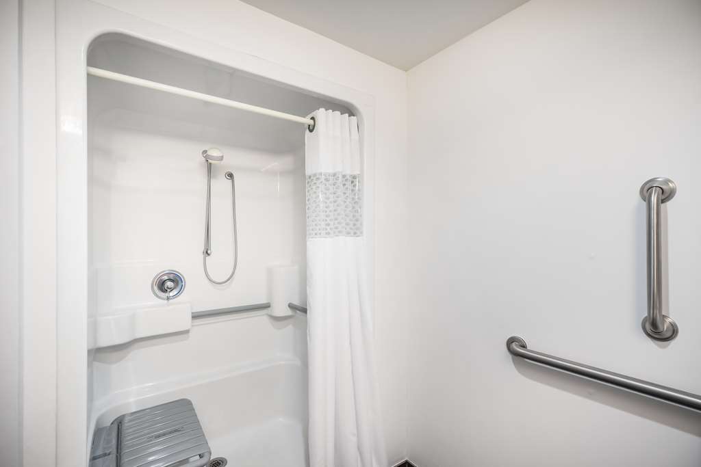 Фото Hampton Inn Dover