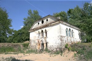 Усадьба (Minskaja region, Maladziechanski rajon, Lebedevskiy selsovet, vioska Malinoŭščyna, Lesnaya ulitsa), landmark, attraction
