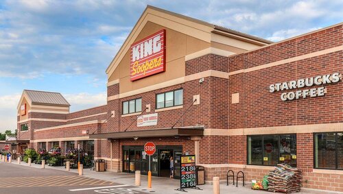 Shopping mall Littleton Square, Littleton, photo