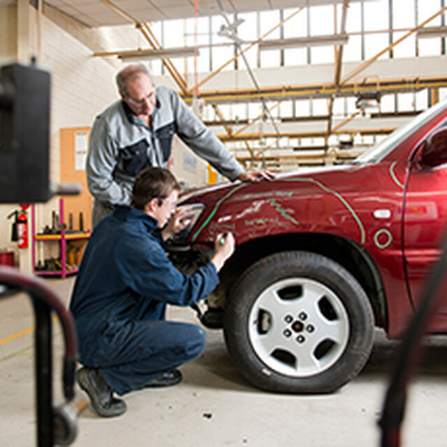 Car service, auto repair Fix IT Bodyworks, England, photo