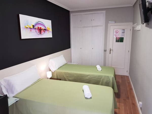 Фото Pensión El Espolón