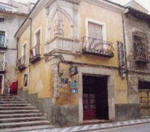 Гостиница Hostal Avenida Cuenca в Куэнке