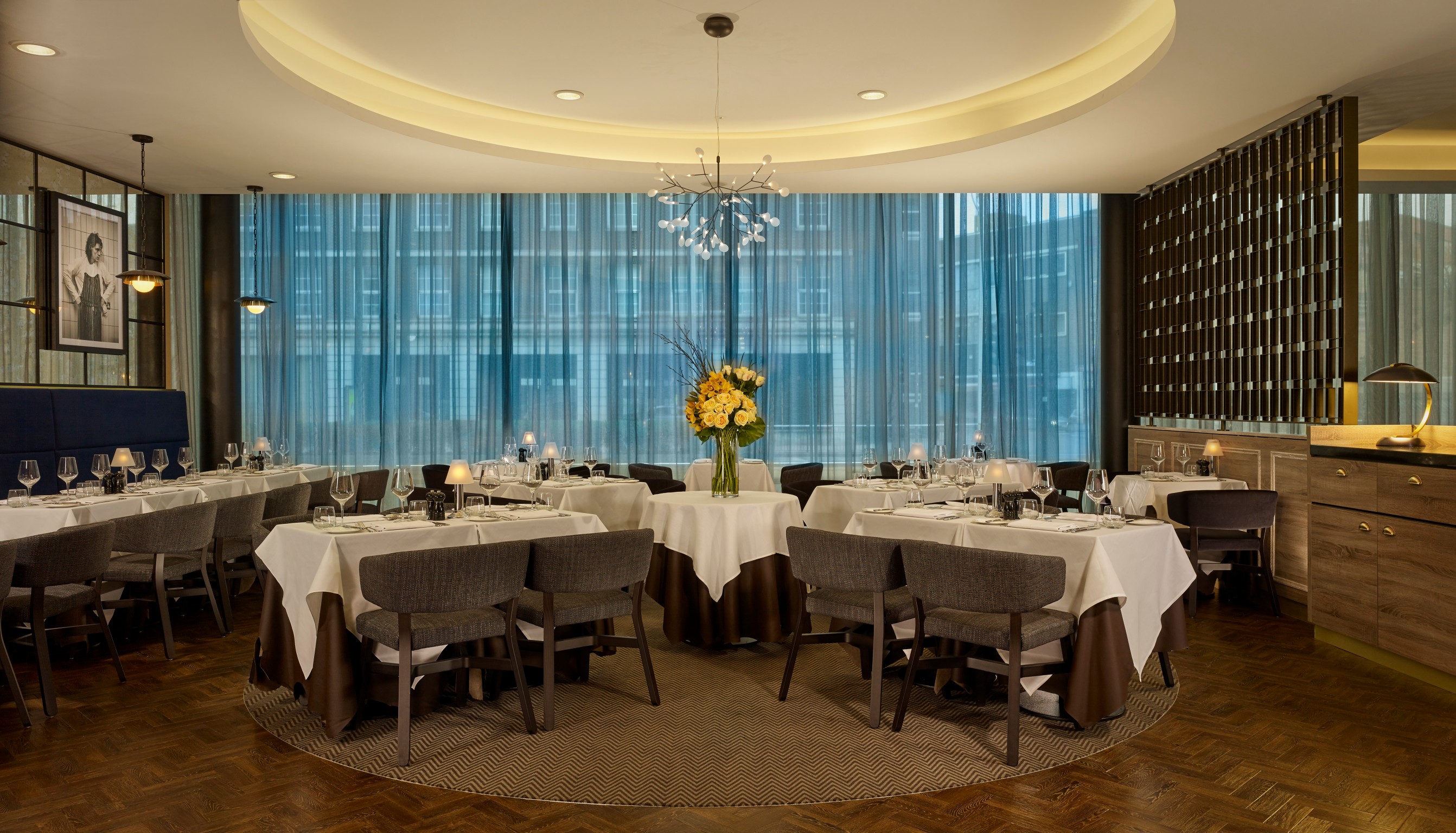 Фото DoubleTree by Hilton Hull