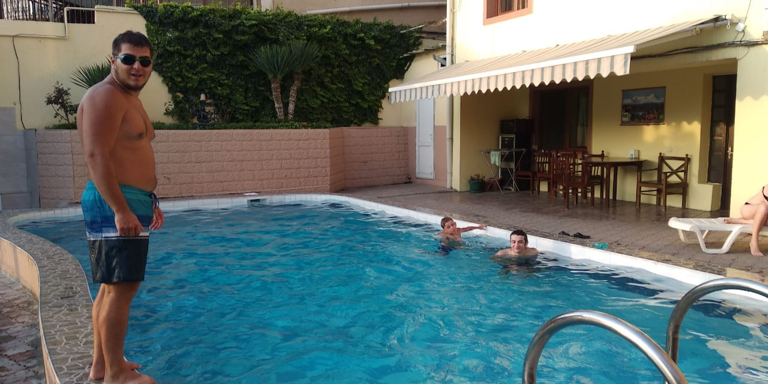 Фото отеля 1