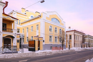 отель Karl House