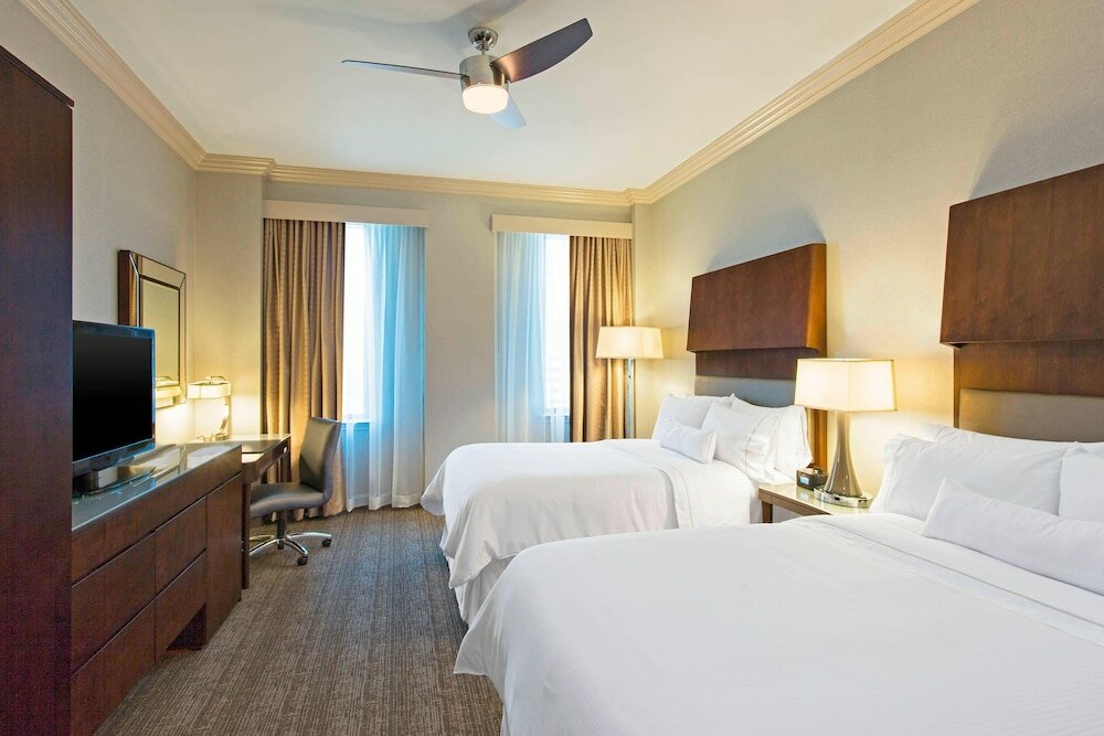 Фото The Westin Houston Downtown