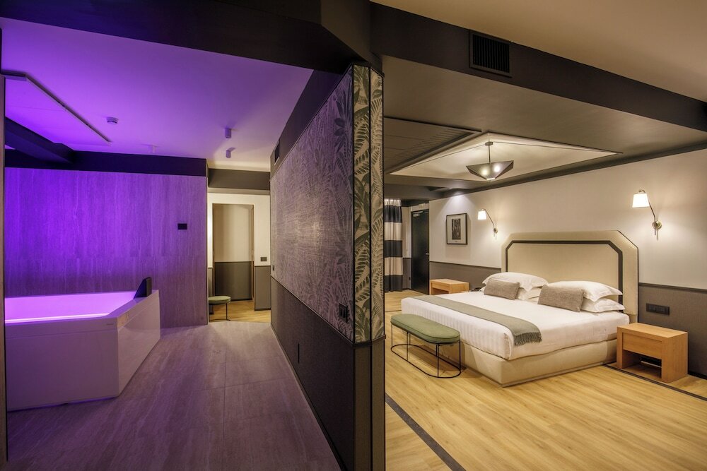 Фото Hotel Domidea