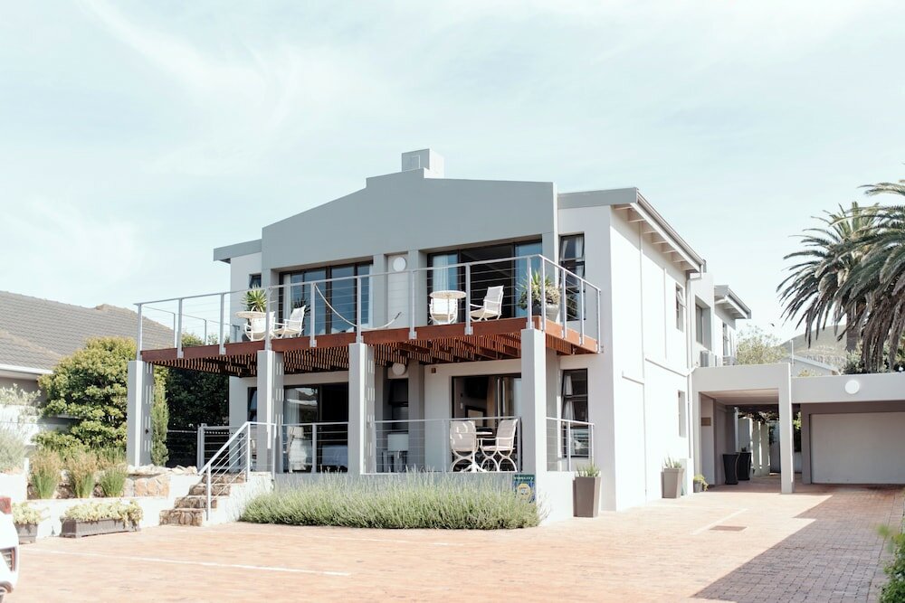 Фото Whale Away Guest House