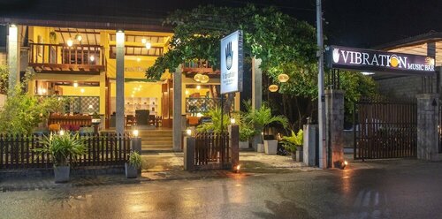 Внешний вид отеля Hotel Vibration в Хиккадуве, фото 1