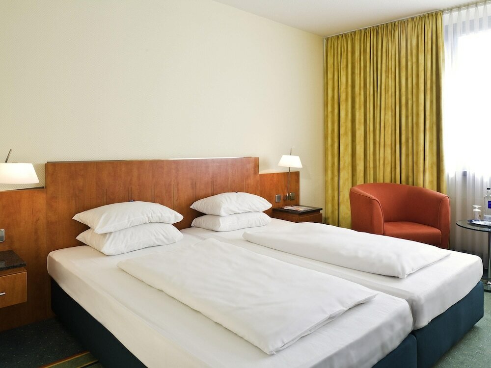 Фото Mercure Hotel Offenburg am Messeplatz