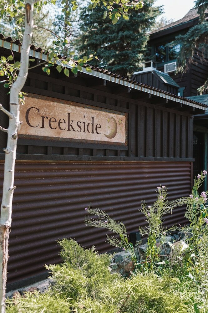 Фото Highland Haven Creekside Inn
