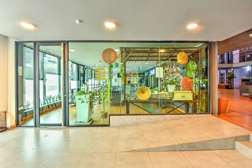 Фото Quayside Hotel