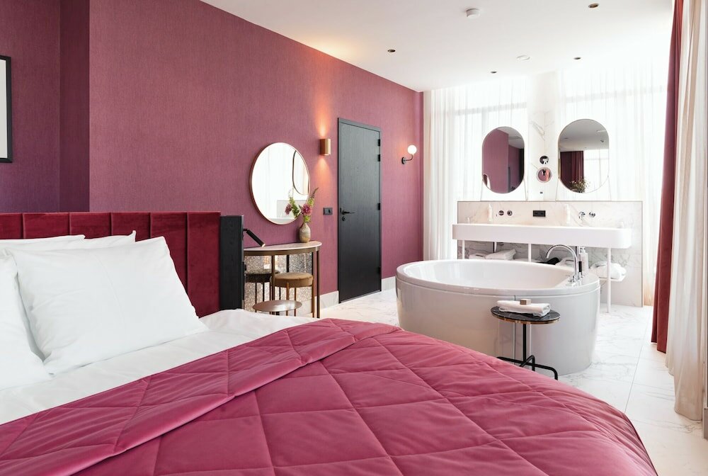 Фото Theaterhotel De Oranjerie