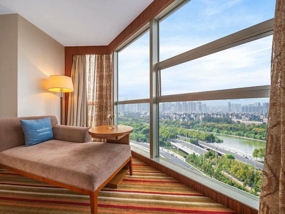 Фото Novotel Zhengzhou Convention Centre