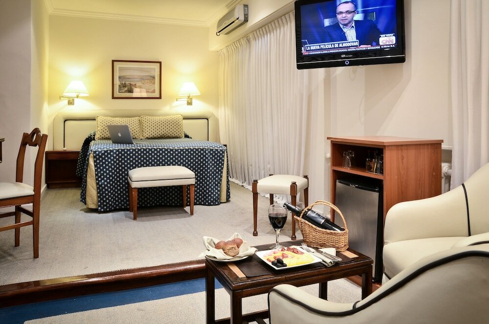 Фото Hotel Iruña