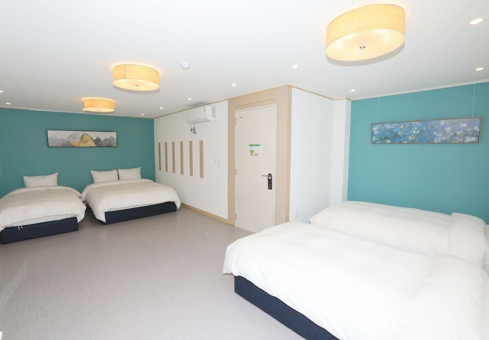 Фото Maison Mini Hotel & Guesthouse