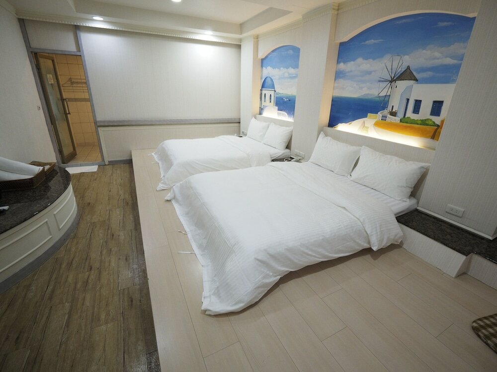 Фото HeYue Hotel