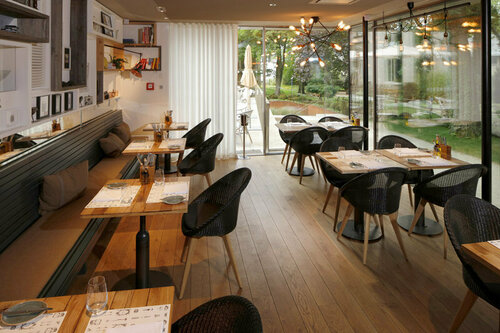 Внешний вид отеля La Maison в Саарлуисе, фото 4