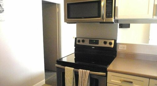 Гостиница Stratford Motel в Уайтхорс