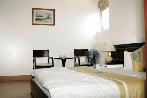 Гостиница Lakeside 2 Hotel Nam Dinh в Намдине