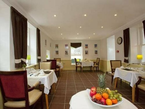 Гостиница Mackays Guest House в Обане