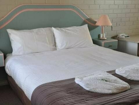 Гостиница Parkview Motor Inn Parkes в Парксе