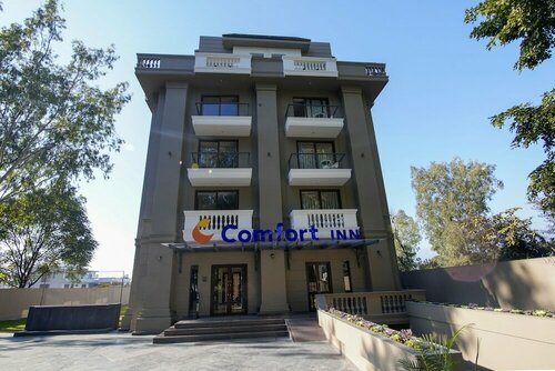 Гостиница Comfort Inn Dehradun в Дехрадуне