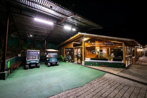 Гостиница Los Pinos Cabanas y Jardines в Провинции Пунтаренас