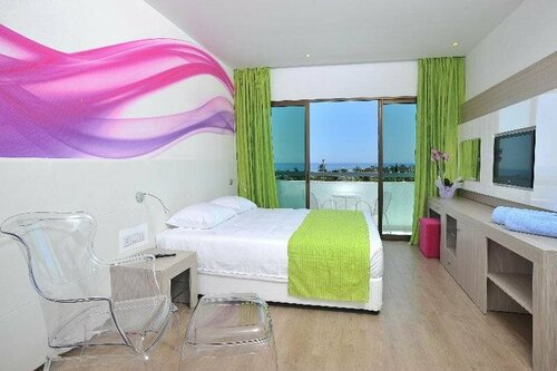 Гостиница Margadina Lounge Hotel в Айя-Напе
