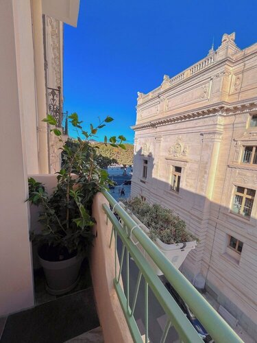 Гостиница Hôtel Le National в Сете