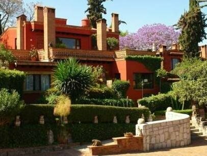 Гостиница Villa Montana Hotel & SPA в Морелии