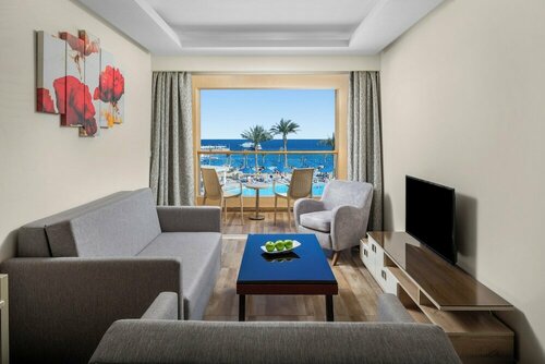 Гостиница Beach Albatros Resort - All Inclusive в Хургаде