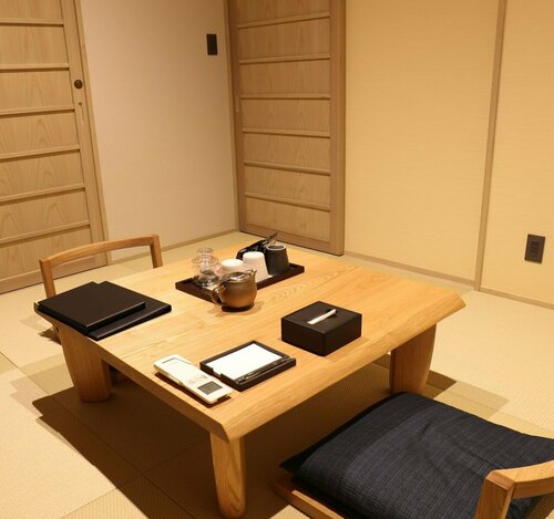 Гостиница Hotel Wood Takayama в Такаяме