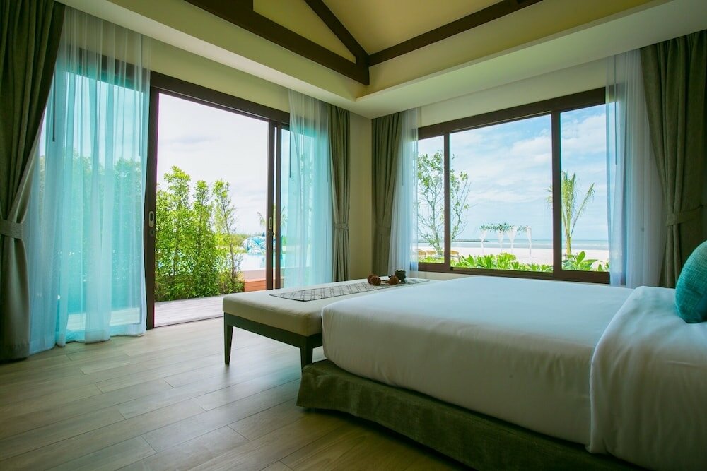 Фото Triple Tree Beach Resort