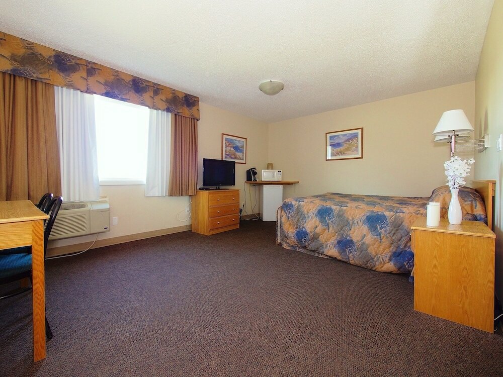 Фото BCMInns Drayton Valley