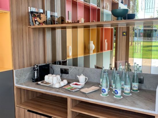Фото Hampton by Hilton Barcelona Fira Gran VIA