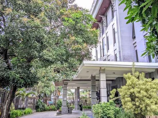 Фото Bali Paradise City Hotel