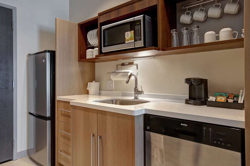 Фото Home2 Suites by Hilton Charlotte Uptown, Nc
