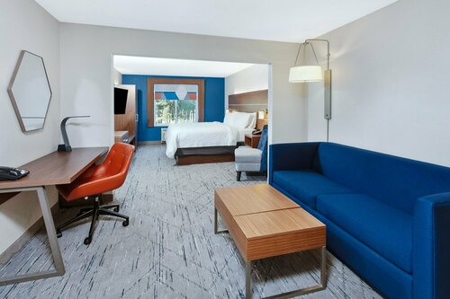 Гостиница Holiday Inn Express Hotel & Suites Urbana-Champaign, an Ihg Hotel в Шампейне