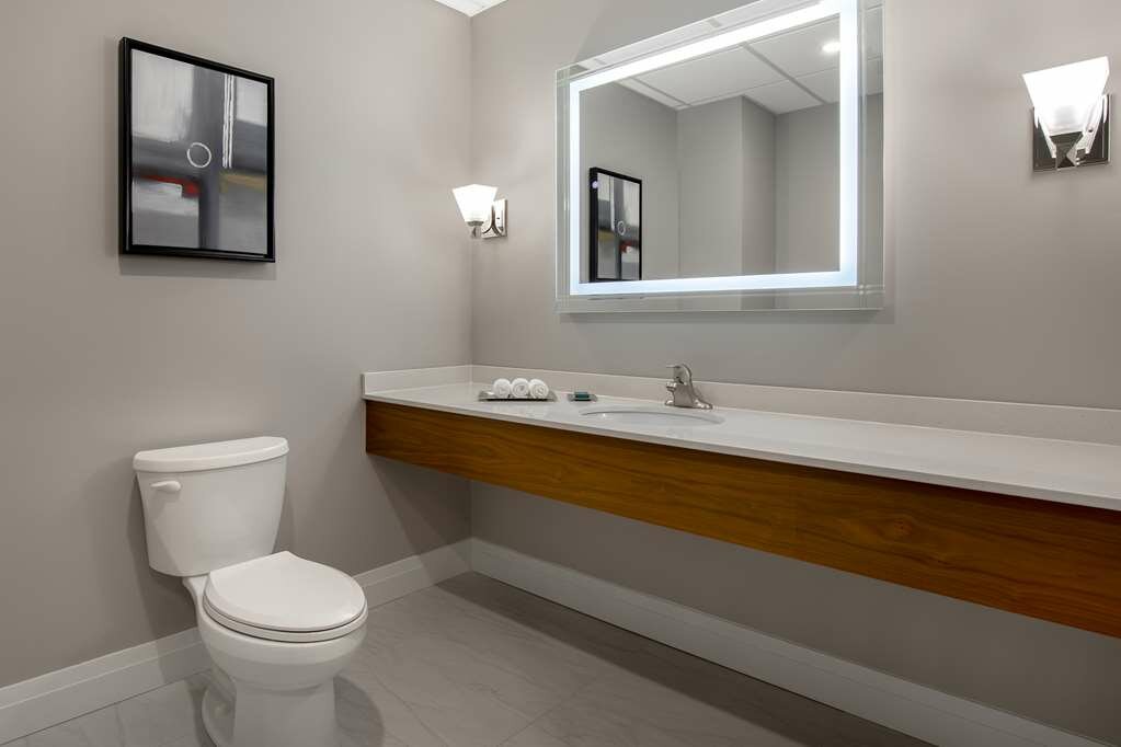 Фото DoubleTree by Hilton Hotel London Ontario