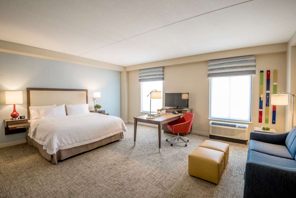 Фото Hampton Inn & Suites Tulsa Downtown