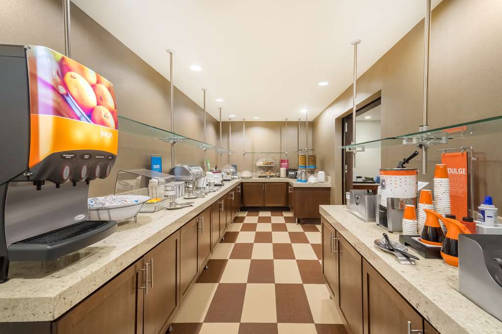 Фото Hampton Inn Terre Haute