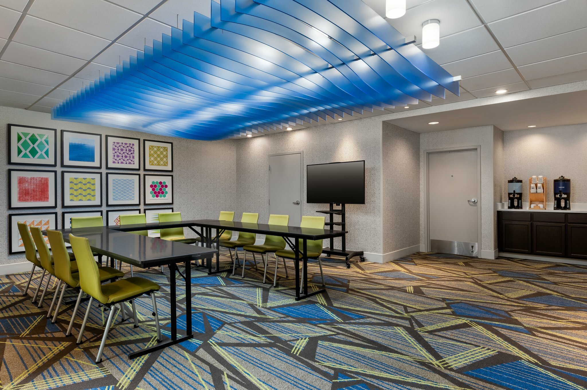 Фото Holiday Inn Express Tallahassee - I-10 E, an Ihg Hotel