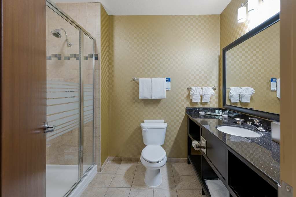 Фото Best Western Sunrise Inn & Suites