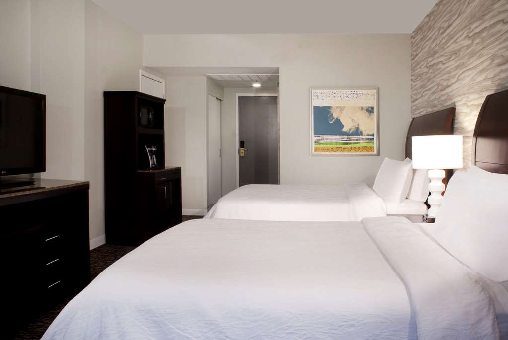 Фото Hilton Garden Inn Austin Downtown