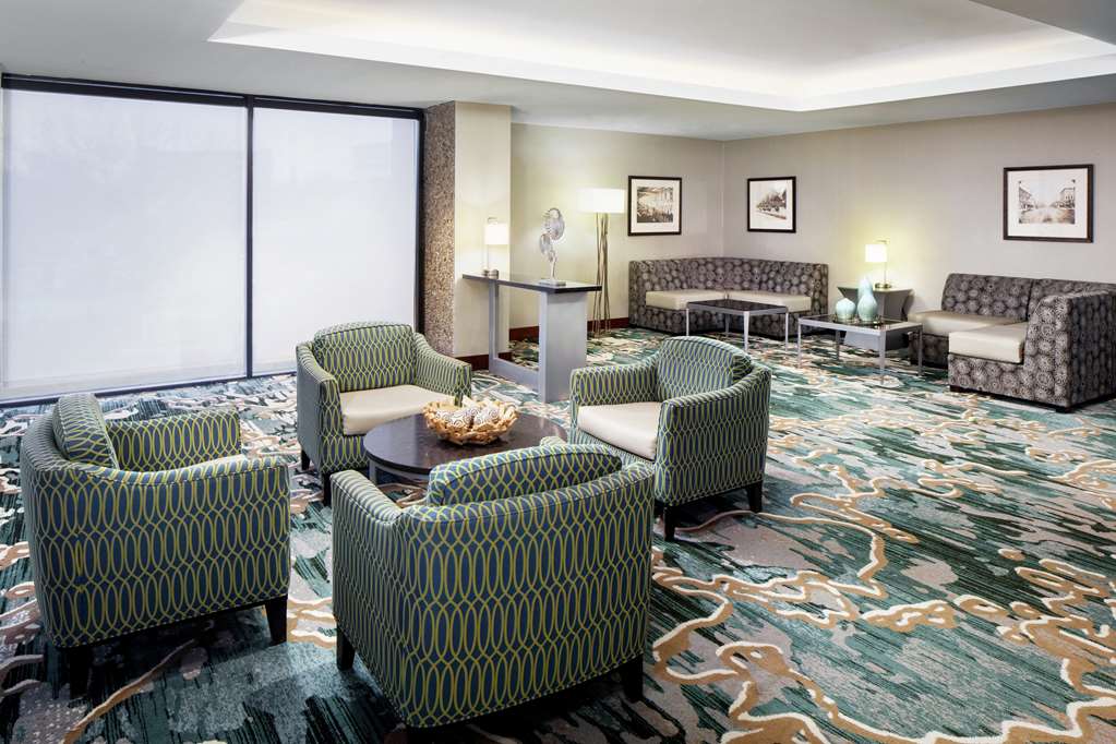 Фото DoubleTree by Hilton Manchester Downtown